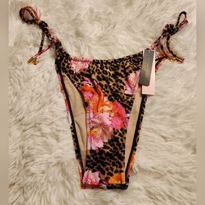 Victoria's Secret Brazilian Swim Bottom Sz M Leopard Flower NWT